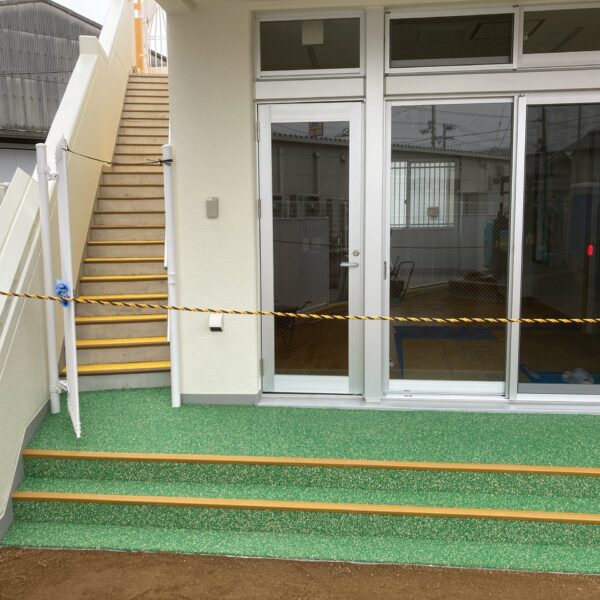 ゴムチップ舗装　ソフトグラウンド