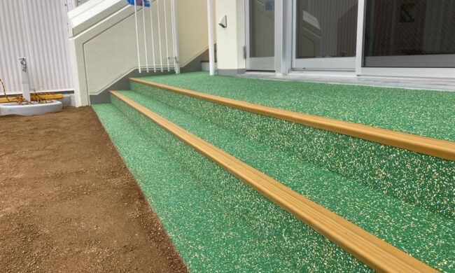 ゴムチップ舗装　ソフトグラウンド