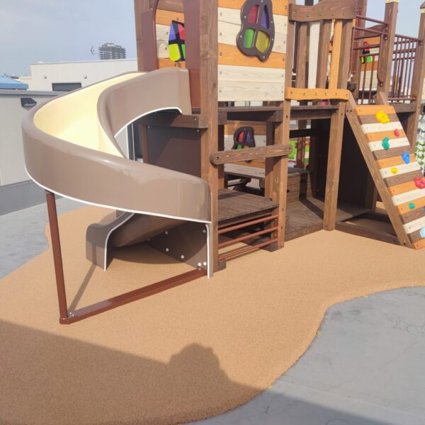 ゴムチップ舗装　ソフトグラウンド