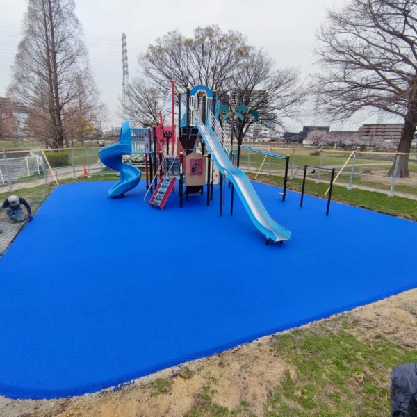 ゴムチップ舗装　ソフトグラウンド