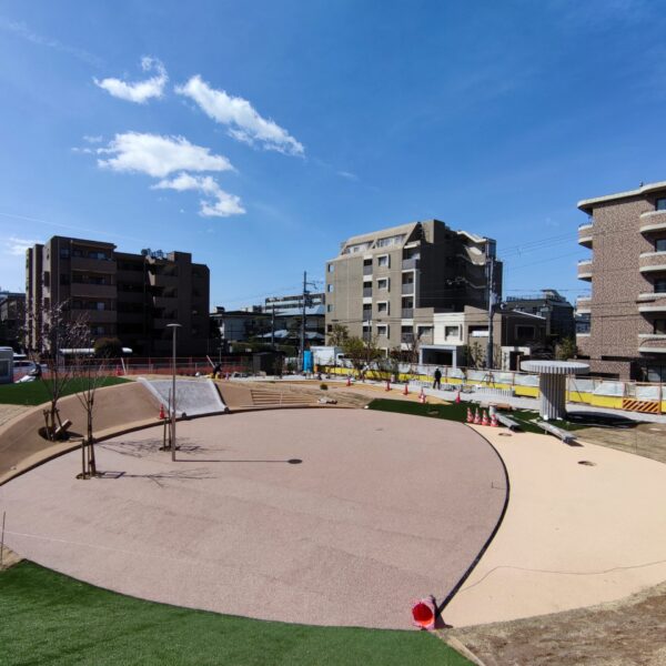 大阪府池田市 公園施設 ゴムチップ舗装 ソフトグラウンド