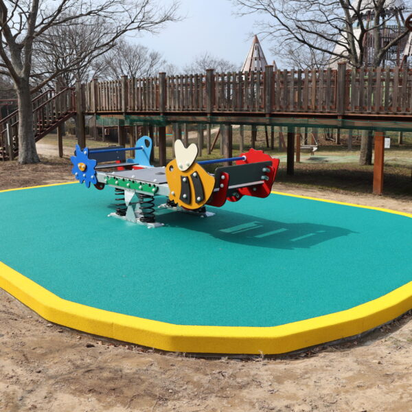島根県浜田市 公園施設 ゴムチップ舗装 ソフトグラウンド
