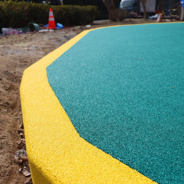 島根県浜田市 公園施設 ゴムチップ舗装 ソフトグラウンド