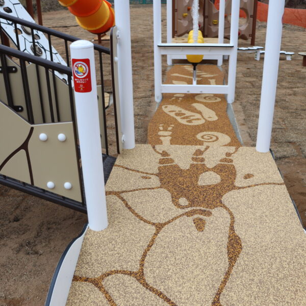 ゴムチップ舗装　ソフトグラウンド