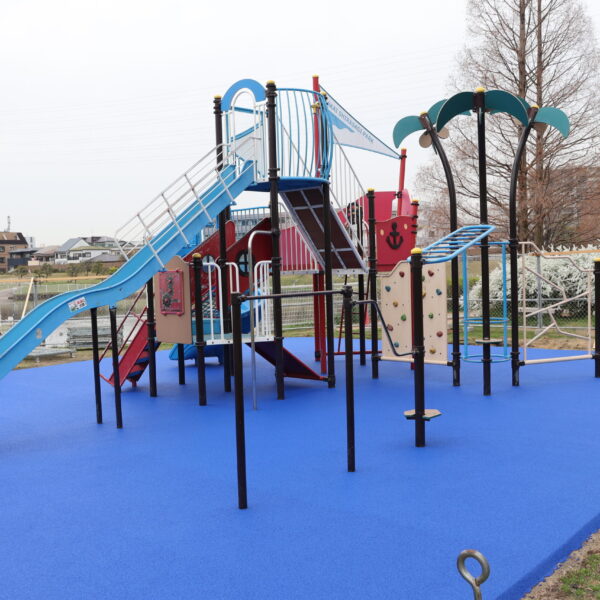 ゴムチップ舗装　ソフトグラウンド