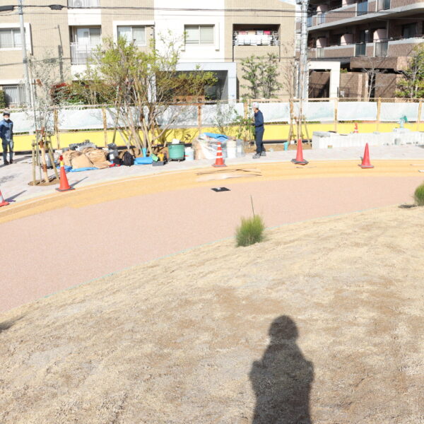 大阪府池田市 公園施設 ゴムチップ舗装 ソフトグラウンド