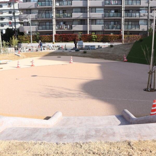 大阪府池田市 公園施設 ゴムチップ舗装 ソフトグラウンド