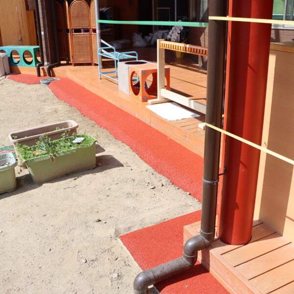 ゴムチップ舗装　ソフトグラウンド