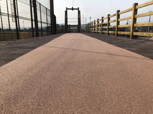 ゴムチップ舗装　ソフトグラウンド