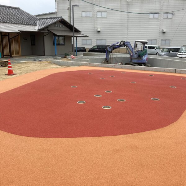 ゴムチップ舗装　ソフトグラウンド