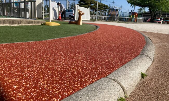 ゴムチップ舗装　ソフトグラウンド