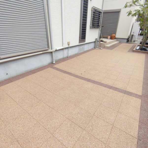 ゴムチップ舗装　ソフトグラウンド