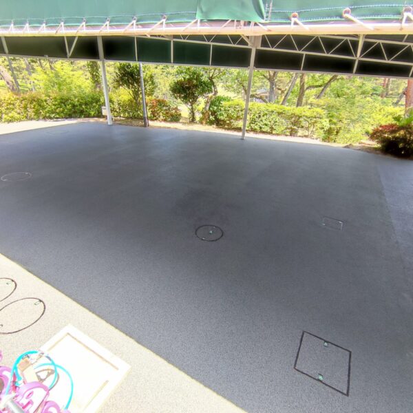 兵庫県川西市 ゴルフ場 ゴムチップ舗装 ソフトグラウンド ゴムチップ舗装 ソフトグラウンド