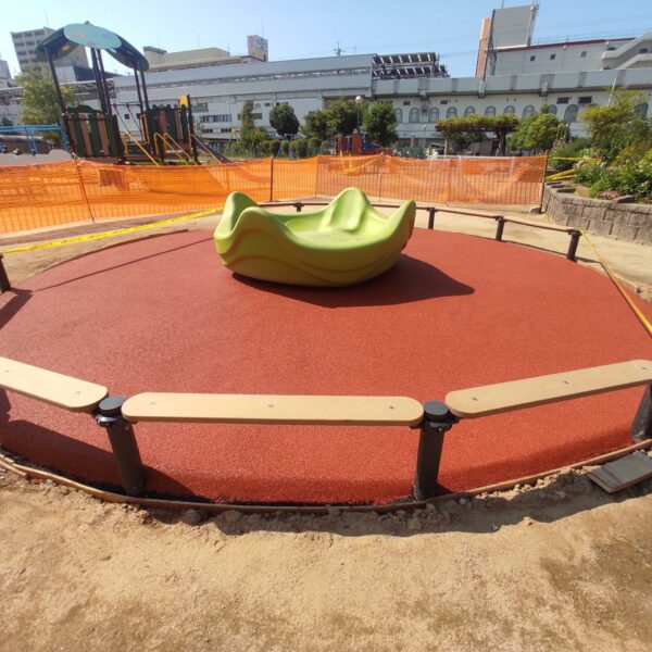 ゴムチップ舗装　ソフトグラウンド