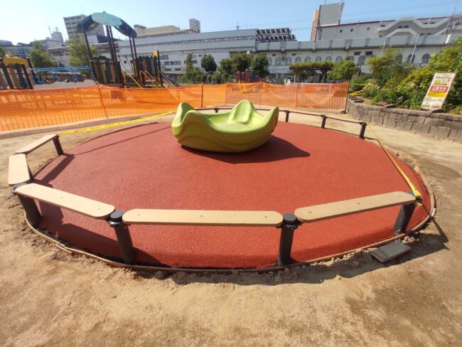 ゴムチップ舗装　ソフトグラウンド