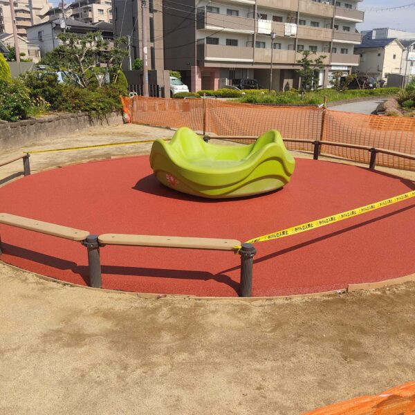 ゴムチップ舗装　ソフトグラウンド