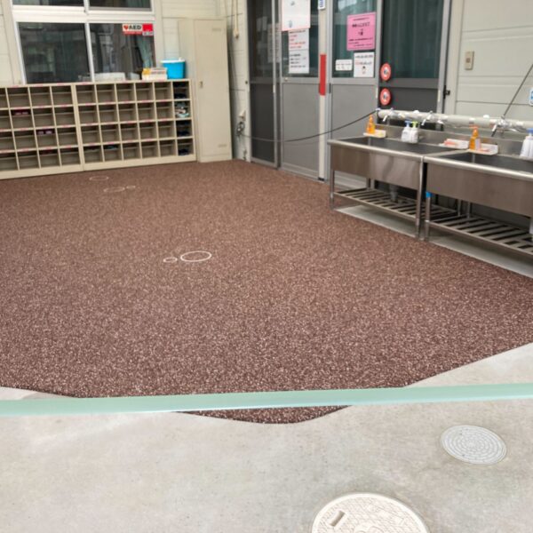 ゴムチップ舗装　ソフトグラウンド