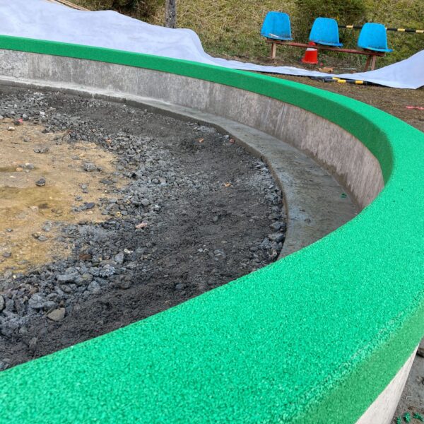 ゴムチップ舗装　ソフトグラウンド