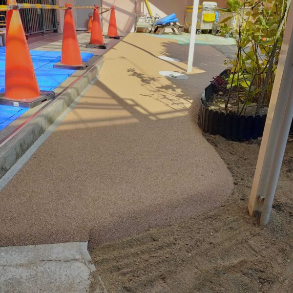 ゴムチップ舗装　ソフトグラウンド