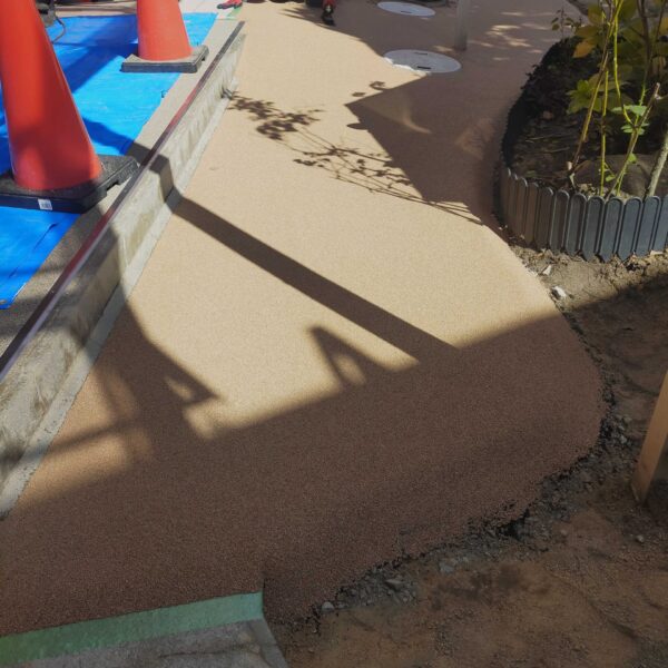 ゴムチップ舗装　ソフトグラウンド