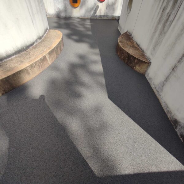 ゴムチップ　ゴムチップ舗装　ソフトグラウンド