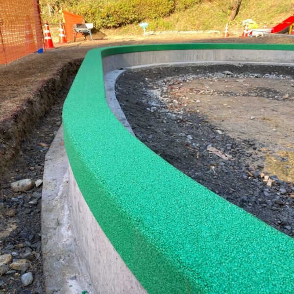 ゴムチップ舗装　ソフトグラウンド