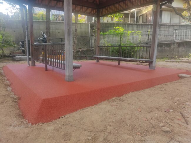 ゴムチップ舗装　ソフトグラウンド