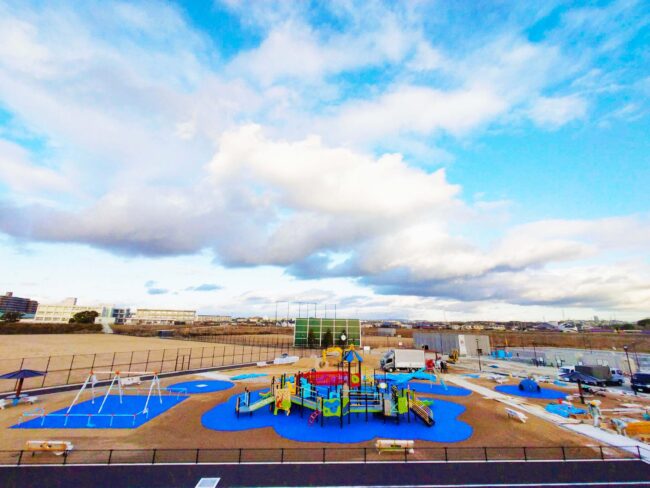 ソフトグラウンド現場施工　厚塗りタイプ　t40 ゴムチップ舗装