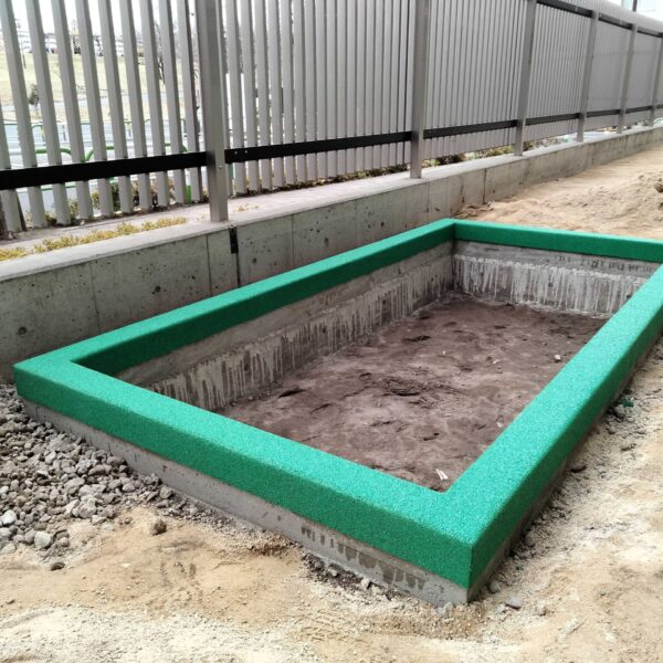 東京都荒川区 保育施設 ゴムチップ舗装 ソフトグラウンド 砂場枠タイプ