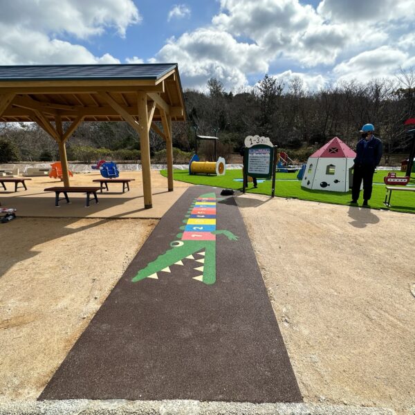 ゴムチップ舗装　ソフトグラウンド