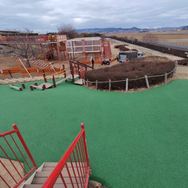 ゴムチップ舗装　ソフトグラウンド