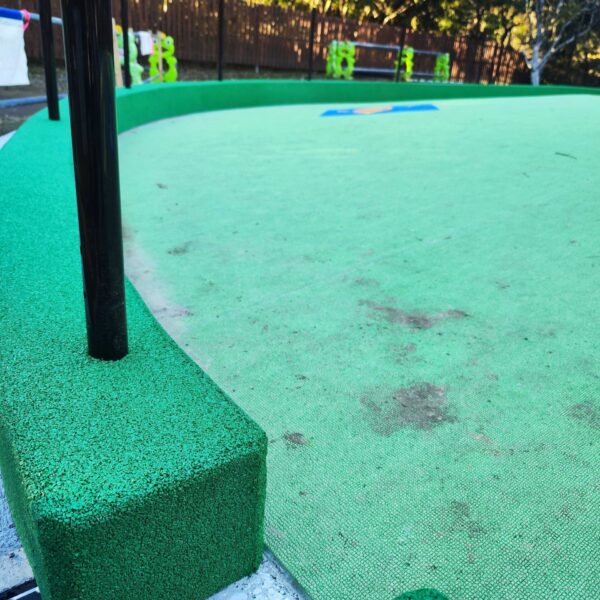 ゴムチップ舗装　ソフトグラウンド