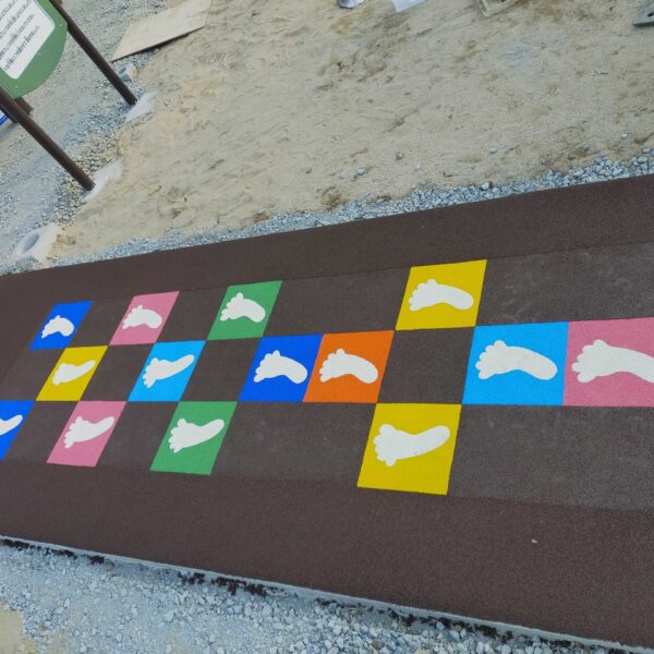 ゴムチップ舗装　ソフトグラウンド