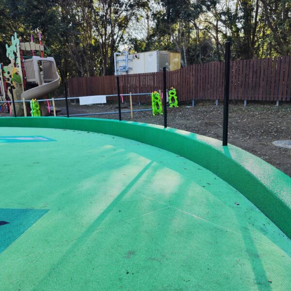 ゴムチップ舗装　ソフトグラウンド