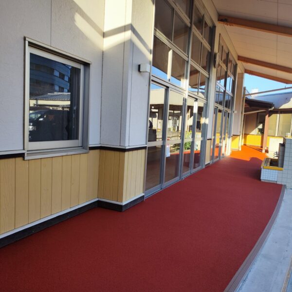 ゴムチップ舗装　ソフトグラウンド