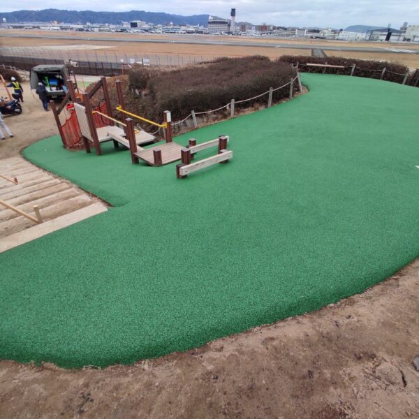 ゴムチップ舗装　ソフトグラウンド