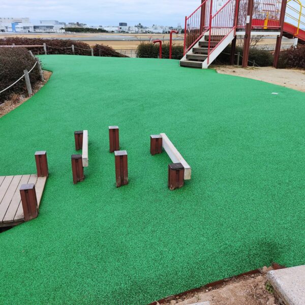 ゴムチップ舗装　ソフトグラウンド