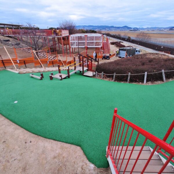 ゴムチップ舗装　ソフトグラウンド