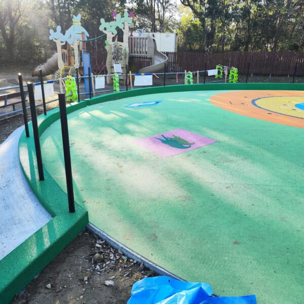 ゴムチップ舗装　ソフトグラウンド