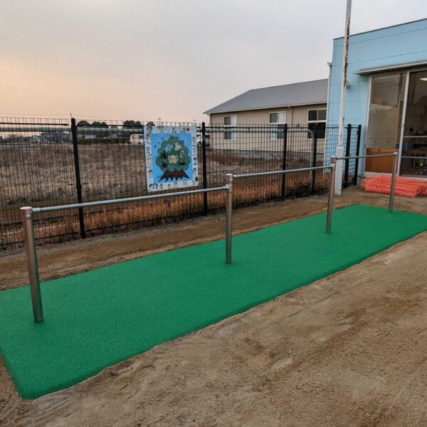 ゴムチップ舗装　ソフトグラウンド