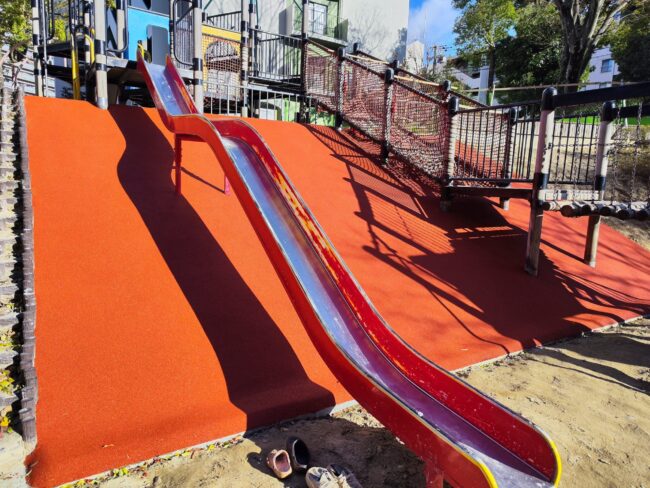 ゴムチップ舗装　ソフトグラウンド