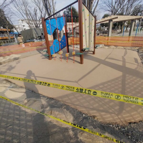 ゴムチップ舗装　ソフトグラウンド