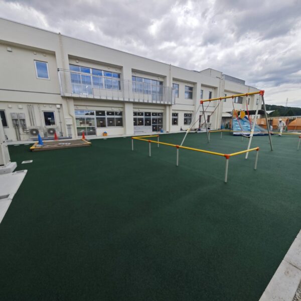 ゴムチップ舗装　ソフトグラウンド　厚塗りタイプ