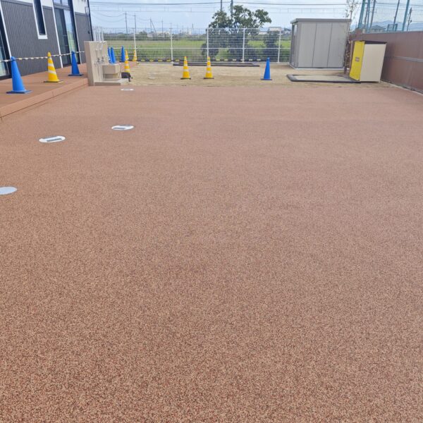 ソフトグラウンド　標準タイプ　ゴムチップ舗装