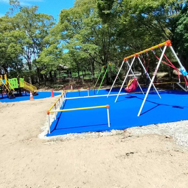 ゴムチップ舗装　ソフトグラウンド厚塗りタイプ