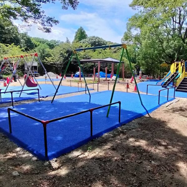 ゴムチップ舗装　ソフトグラウンド厚塗りタイプ