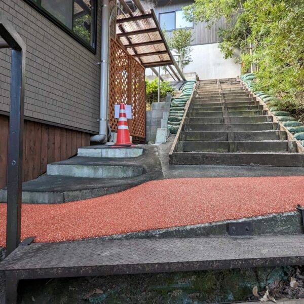 ソフトグラウンド　標準タイプ　ゴムチップ舗装