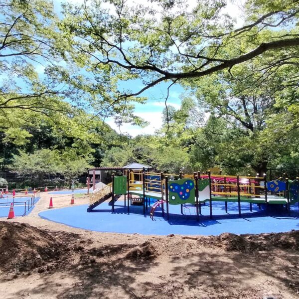 ゴムチップ舗装　ソフトグラウンド厚塗りタイプ