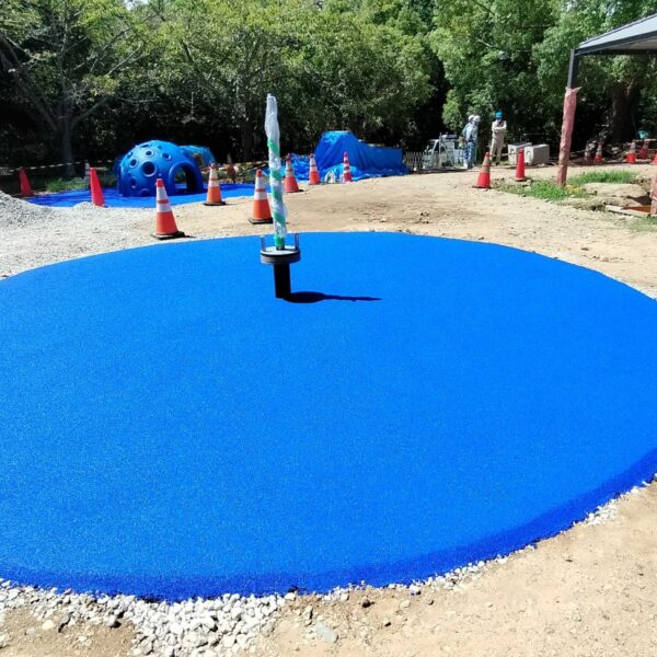 ゴムチップ舗装　ソフトグラウンド厚塗りタイプ