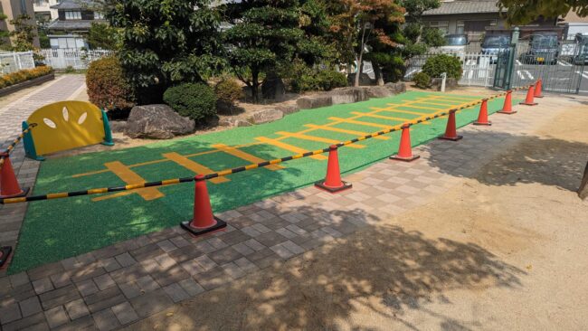 ソフトグラウンド　厚塗りタイプ　ゴムチップ舗装